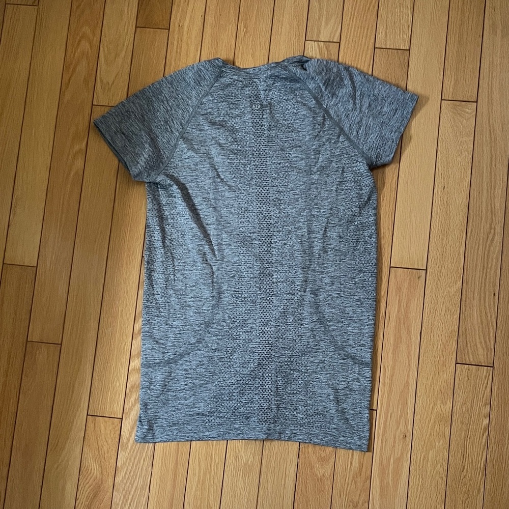 Swiftly Tech Athletic Tee - Picture 2 of 2
